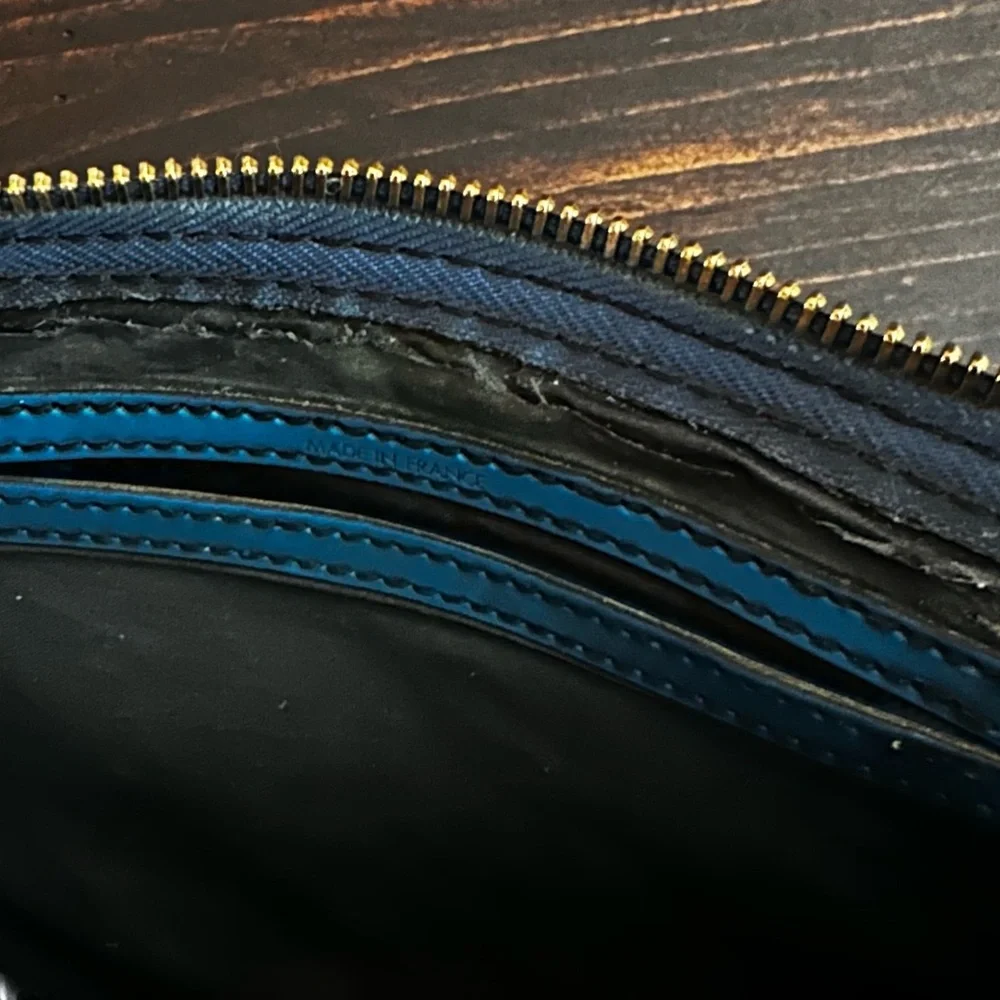 Authentic LV Blue Epi Leather Speedy 25 with padlock - Picture 7 of 8